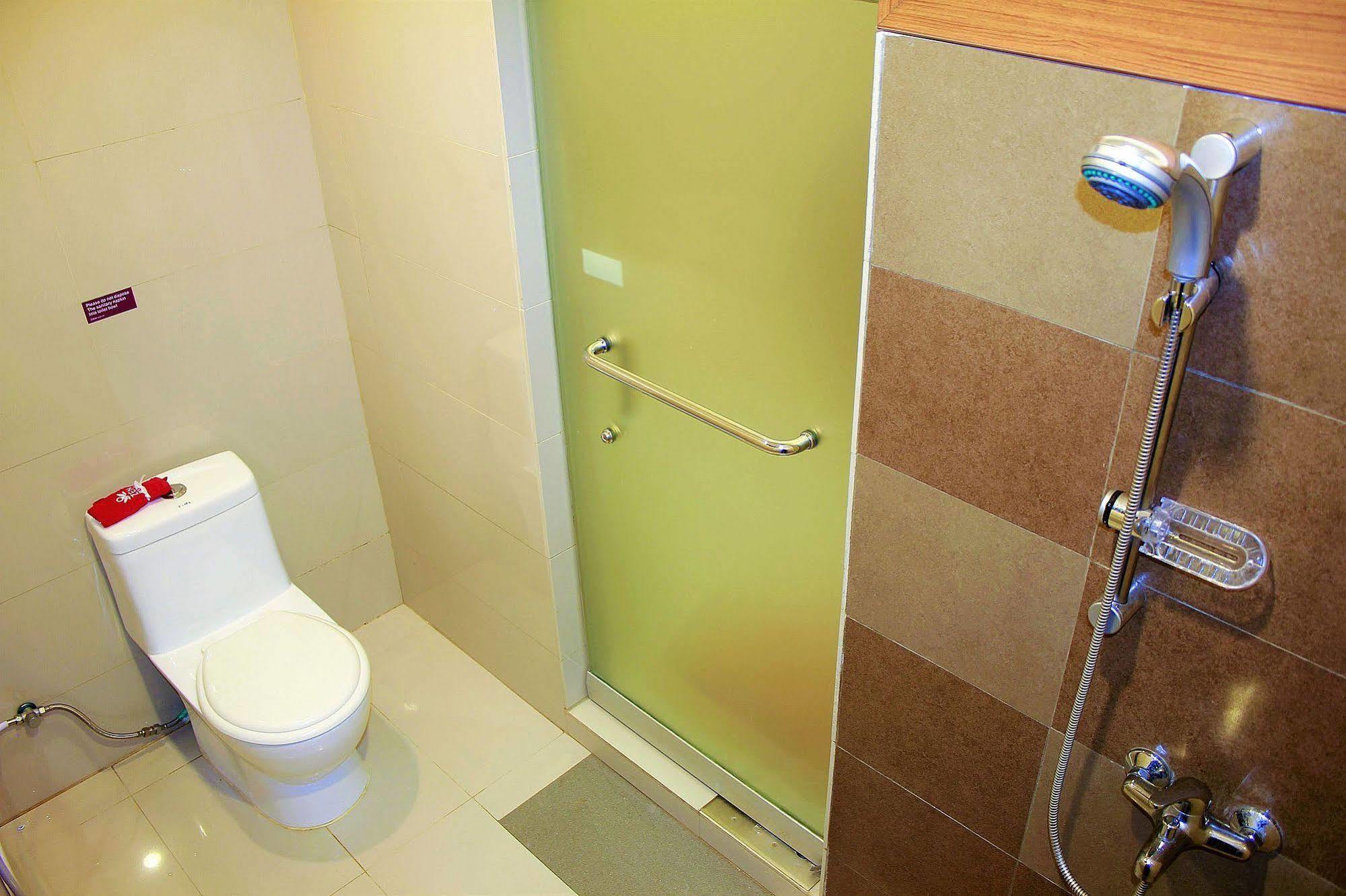 Zen Rooms Dumeling Богор Екстер'єр фото