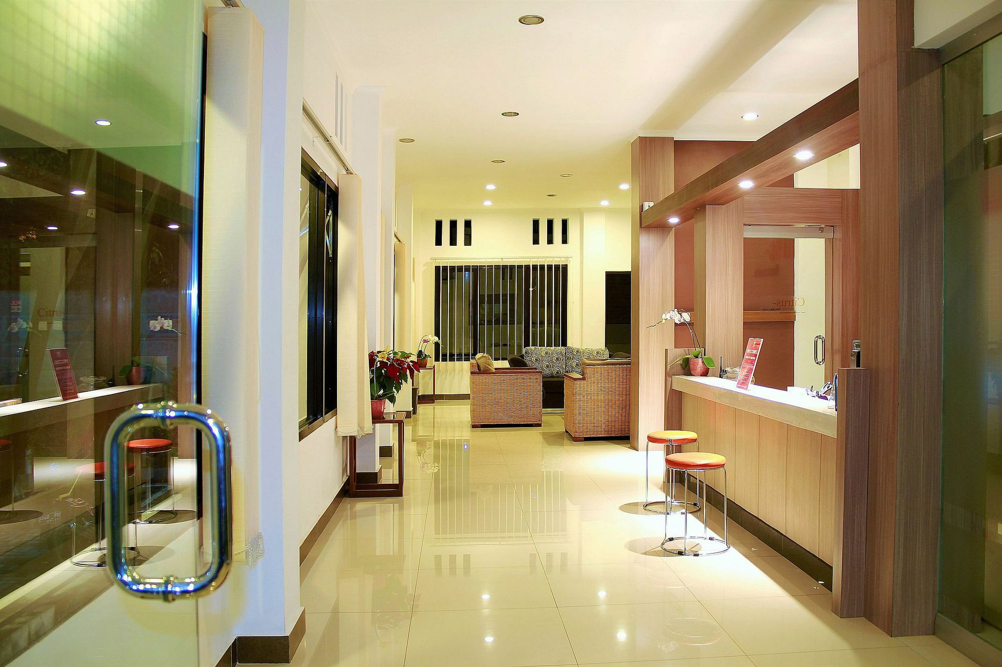 Zen Rooms Dumeling Богор Екстер'єр фото